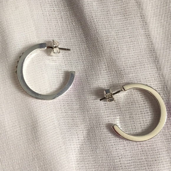 🆕 Avon June birthstone hoop earrings - Picture 3 of 4